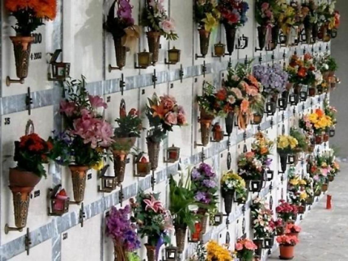 Furti di metalli al cimitero, la nuova frontiera del business per i ladri