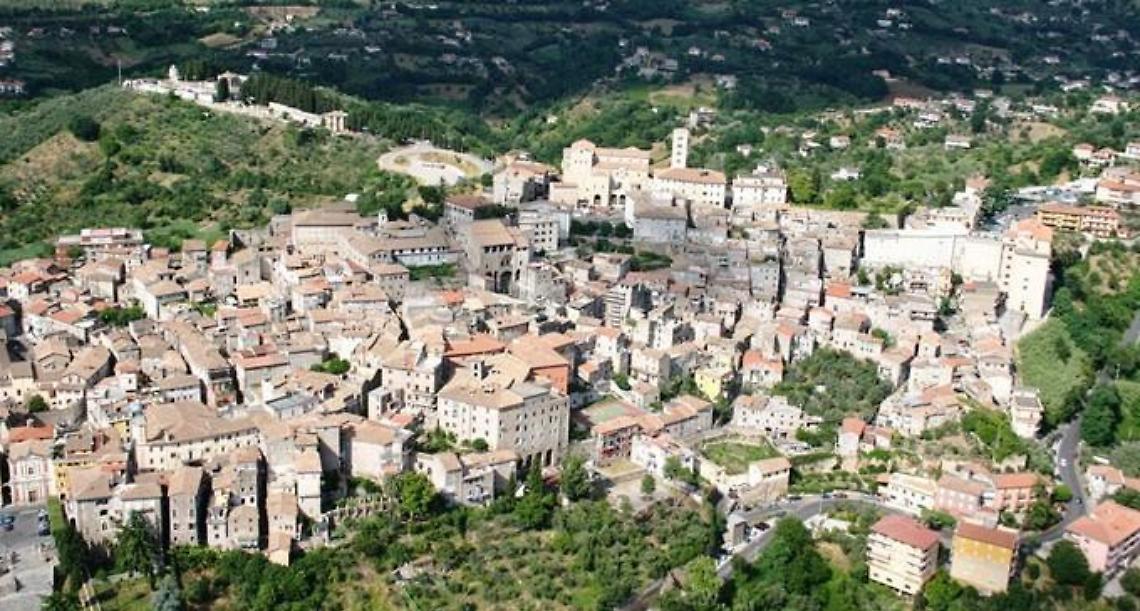 Disservizi fibra ottica, fulmini e saette mandano in tilt la città: è polemica