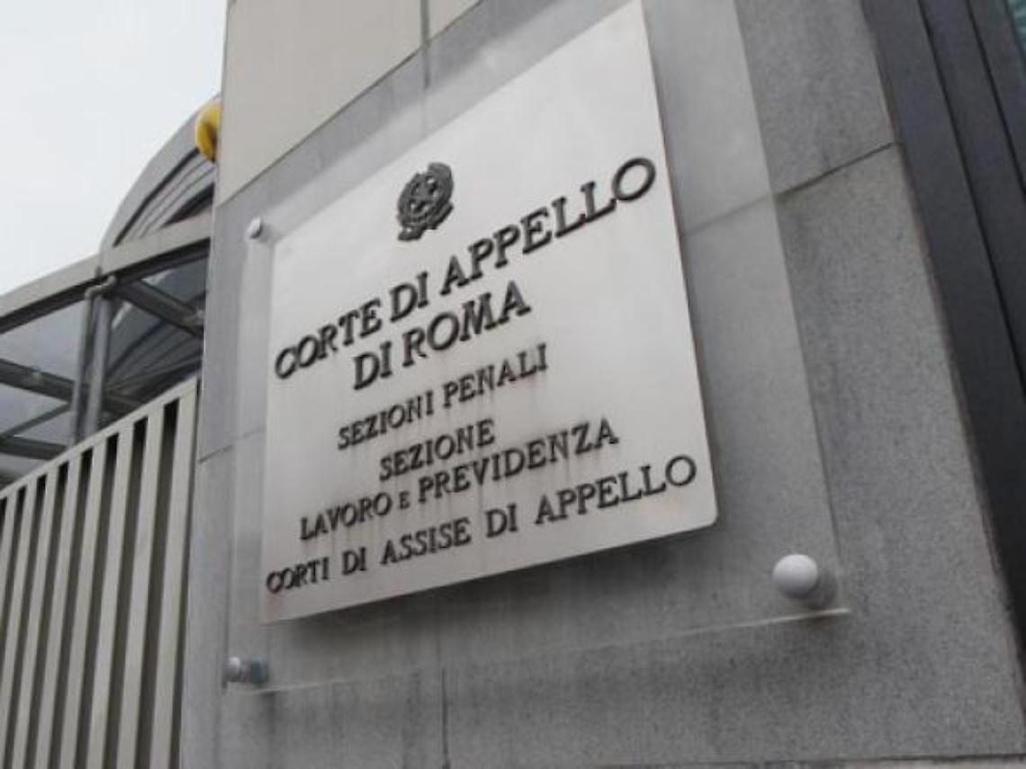 Droga negli slip e piante di marijuana: commerciante assolto dopo 12 anni