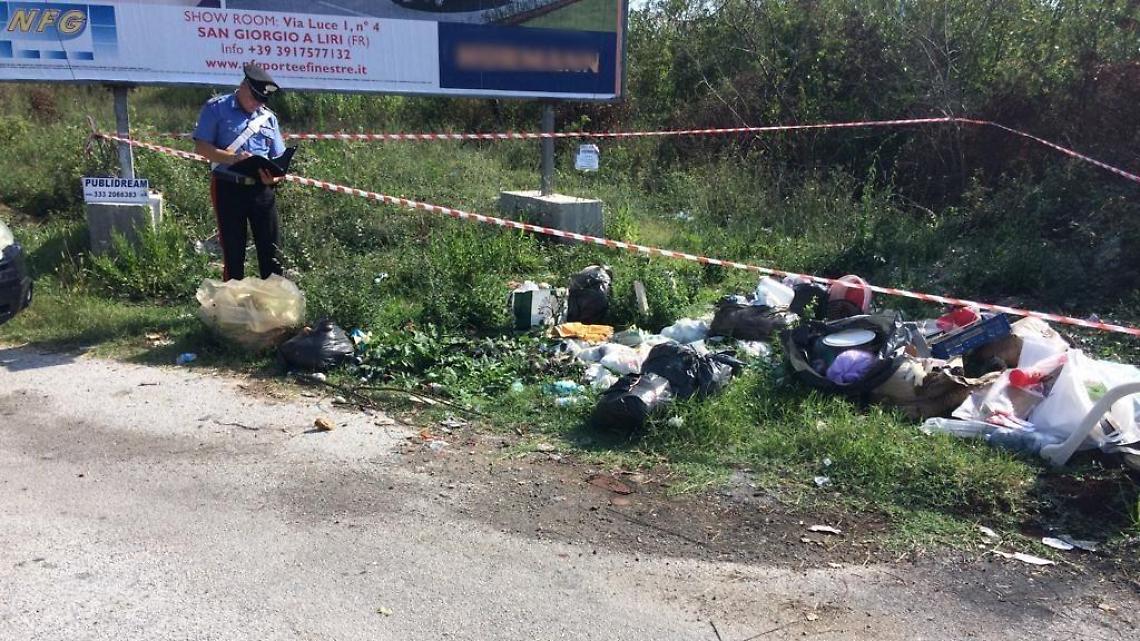 Ausonia, spunta l'ennesima discarica abusiva: scattano i sigilli