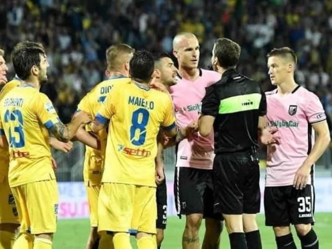 Frosinone - Palermo, sfida infinita: fissata la nuova udienza