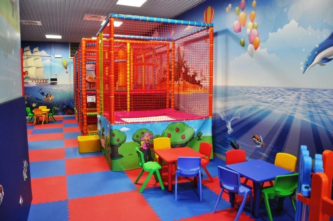 'Little Butterfly': al babyparking arriva la sezione bilingue per i più piccoli