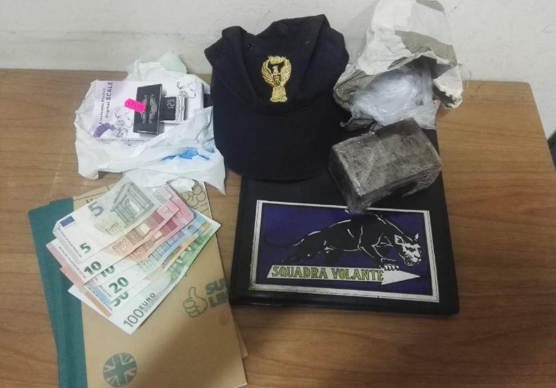 Corriere albanese bloccato con un carico di mezzo chilo di droga: arrestato