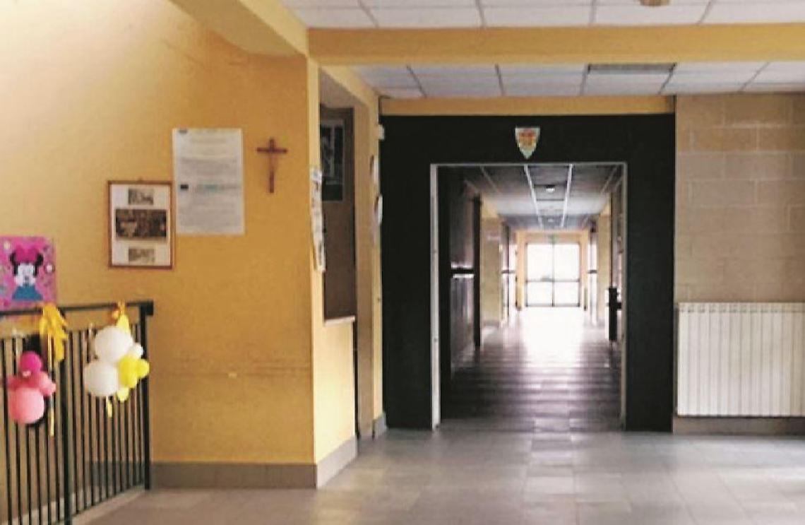 Veroli, dopo i raid dei ladri pulite tutte le aule: si torna a scuola