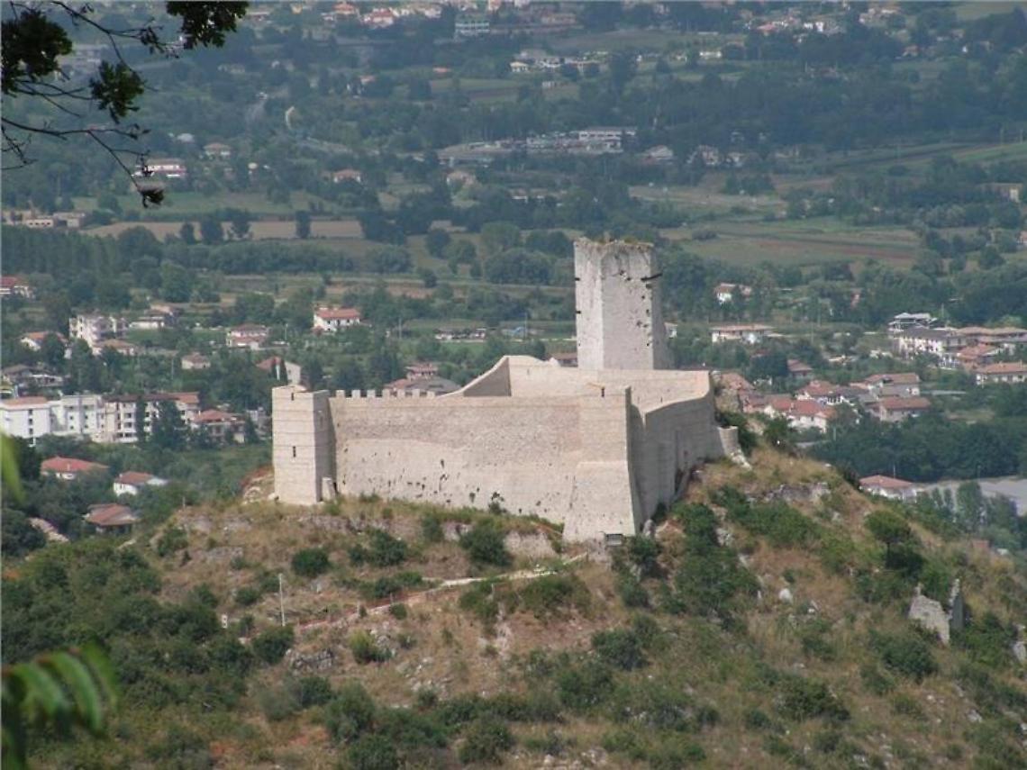 Il fatidico “sì” alla Rocca Janula: sarà possibile sposarsi nella storica dimora