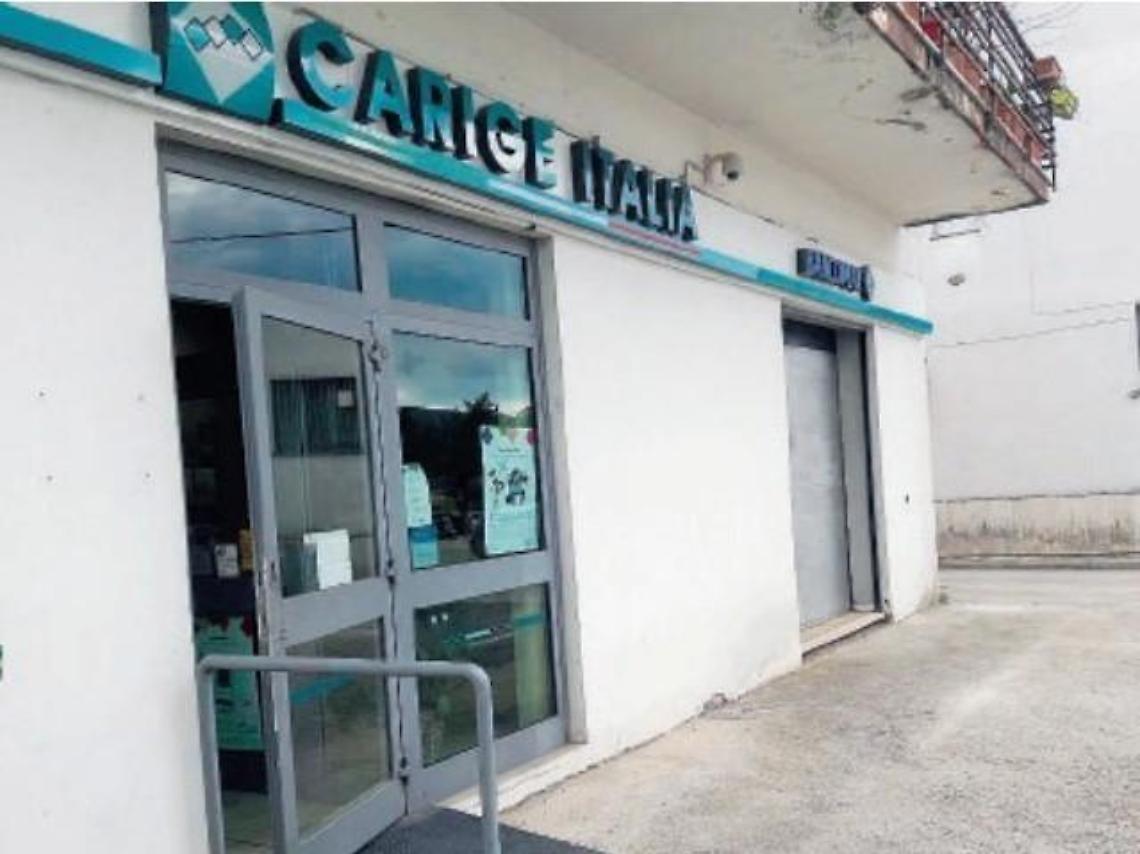 Rapinatori "imbranati" arrestati: avevano tentato un colpo alla Banca Carige
