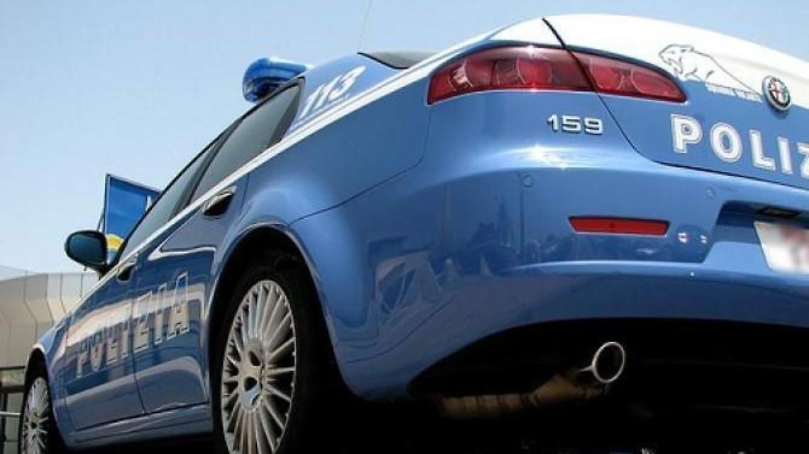 Vive in casa con la madre morta da sei mesi: l'agghiacciante scoperta