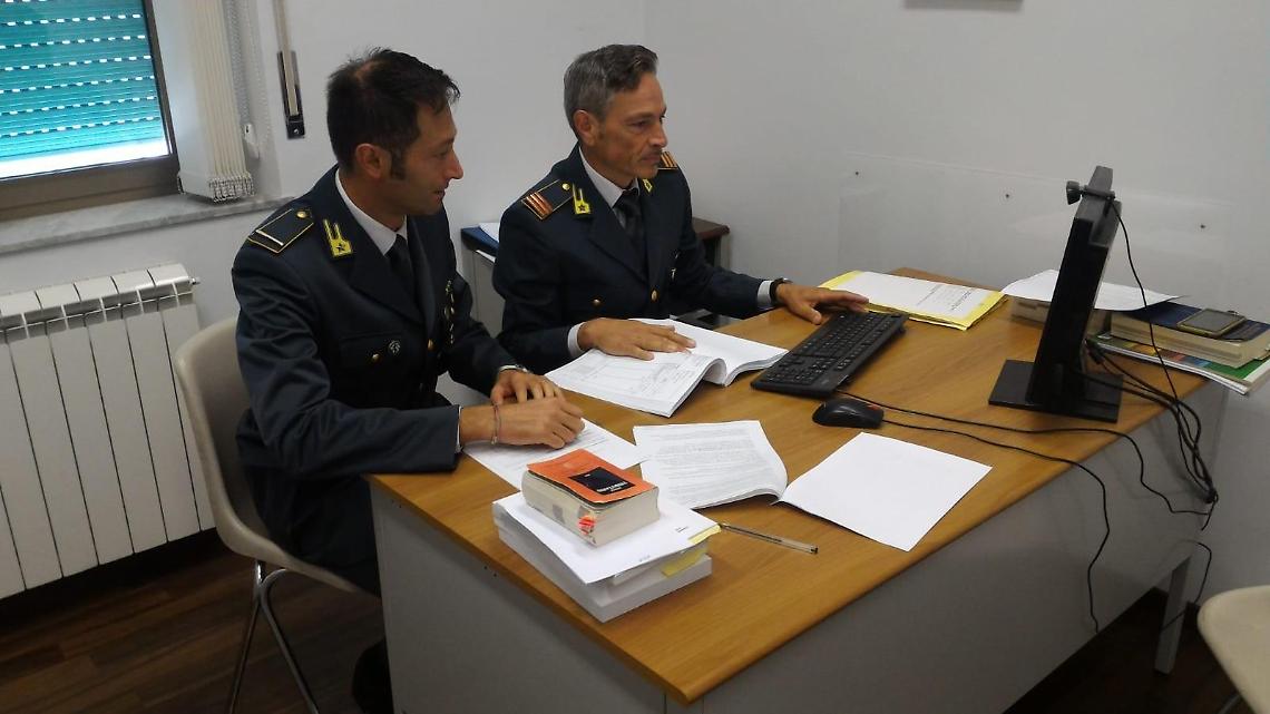 Maxi evasione fiscale da 1 milione di euro: denunciate due persone