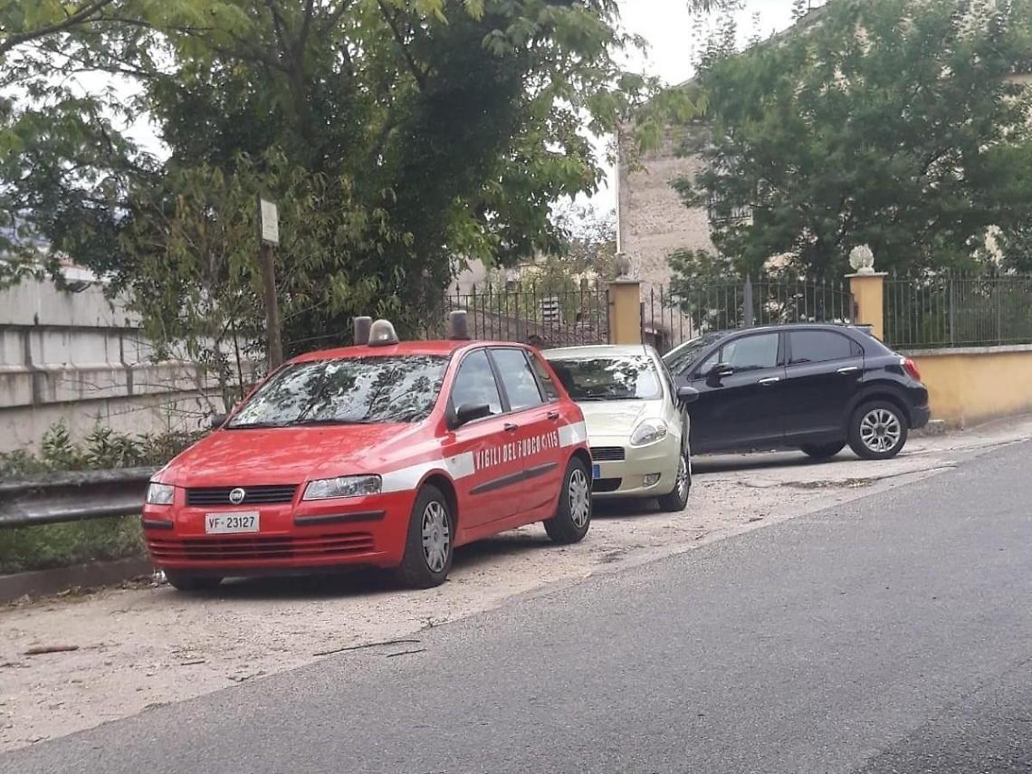 Immigrati fanno i bisogni sui balconi o in strada: blitz di Nas e Asl