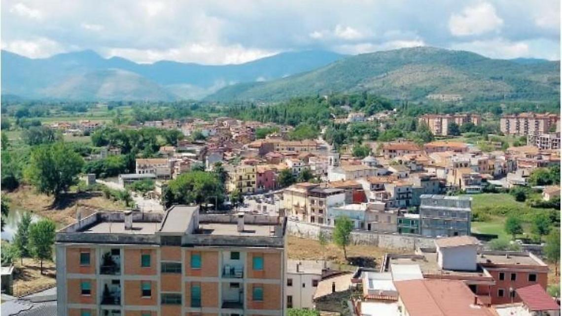 Truffatori senza scrupoli: vendevano rosario della Madonna di Fatima a 50 euro