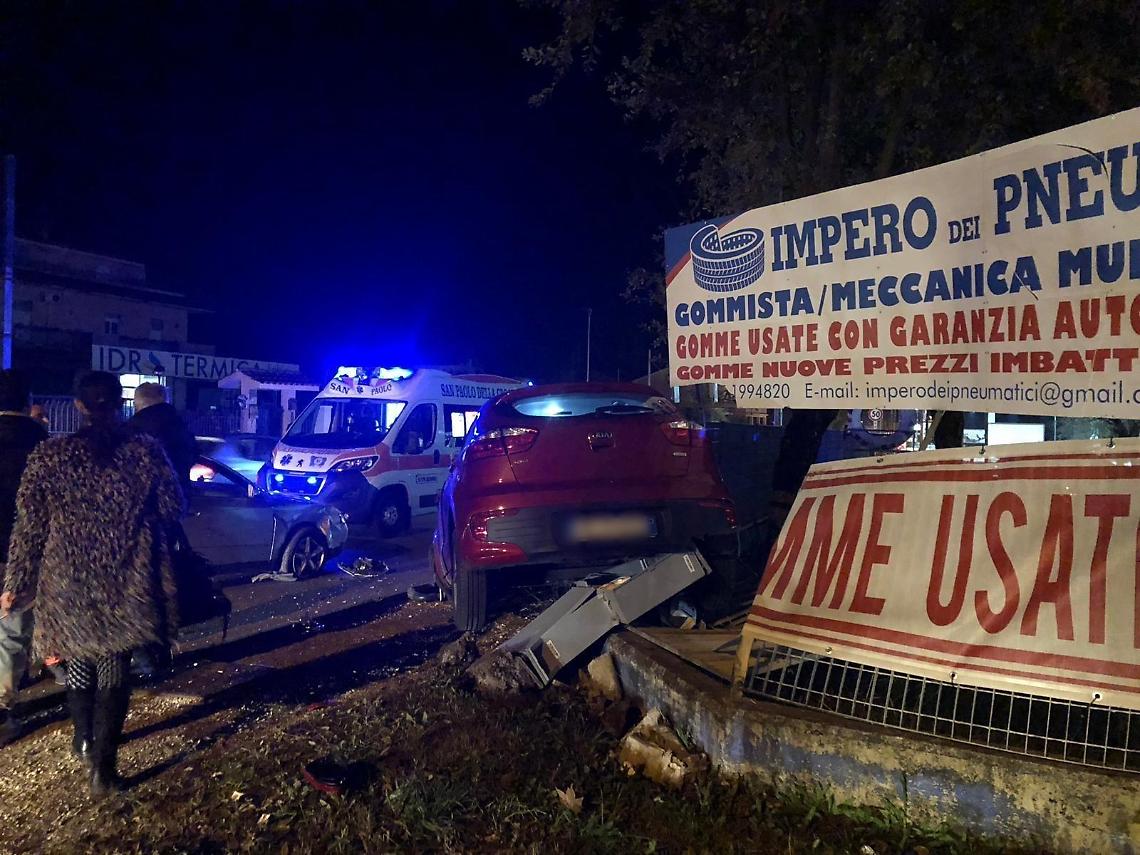 Incidente sulla 155: un ferito trasferito in ospedale e traffico in tilt