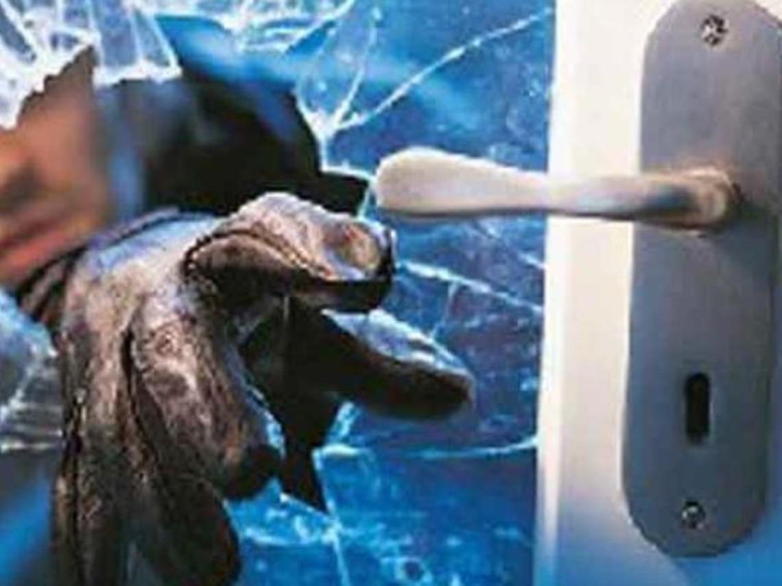 Furto in due minuti al