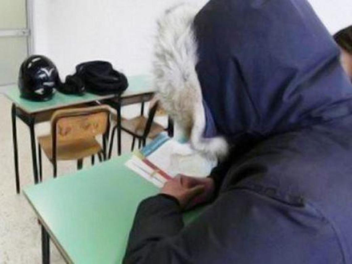 Scuola, aule fredde e proteste degli studenti: tecnici al lavoro