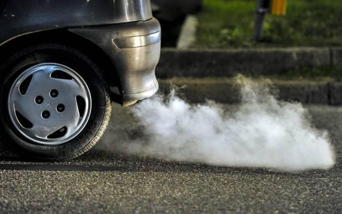 Inquinamento, un dicembre nero smog: valori fuori norma fino all'80%