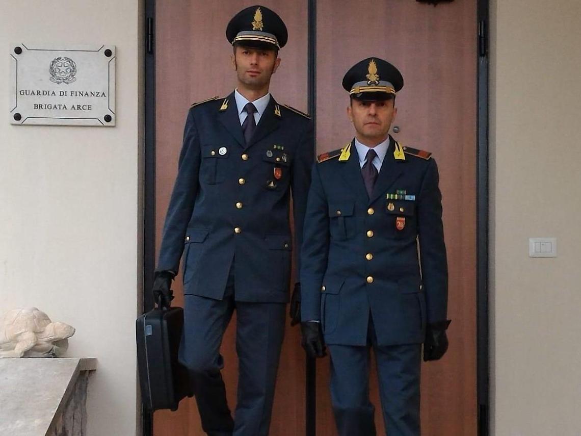 Assunzioni prima delle elezioni: indagato l'ex sindaco Salvati