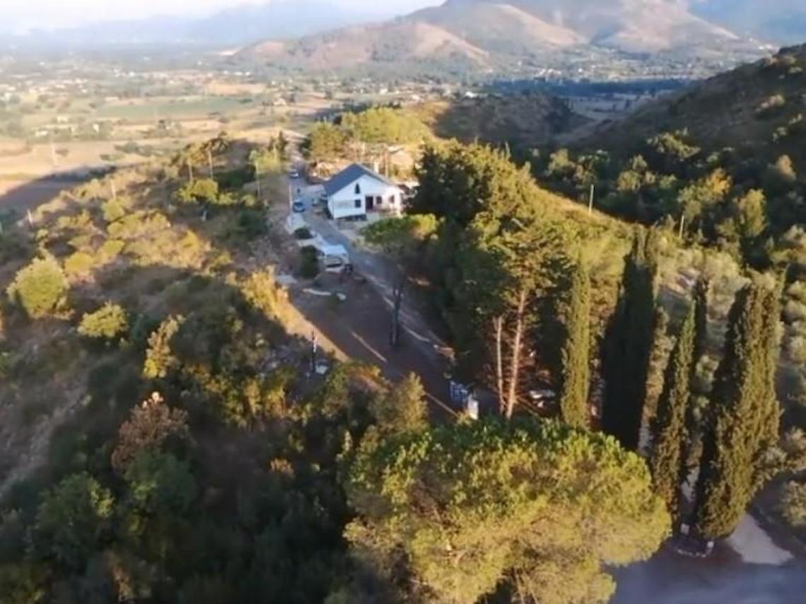 Monte Menola, dopo i dinosauri arriva il sentiero dei contrabbandieri