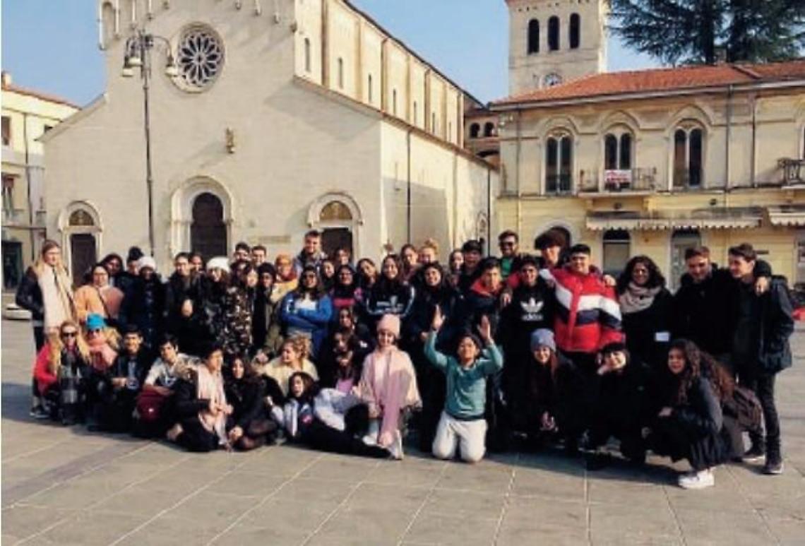 Educare alla memoria per sconfiggere l'orrore: studenti ad Auschwitz-Birkenau