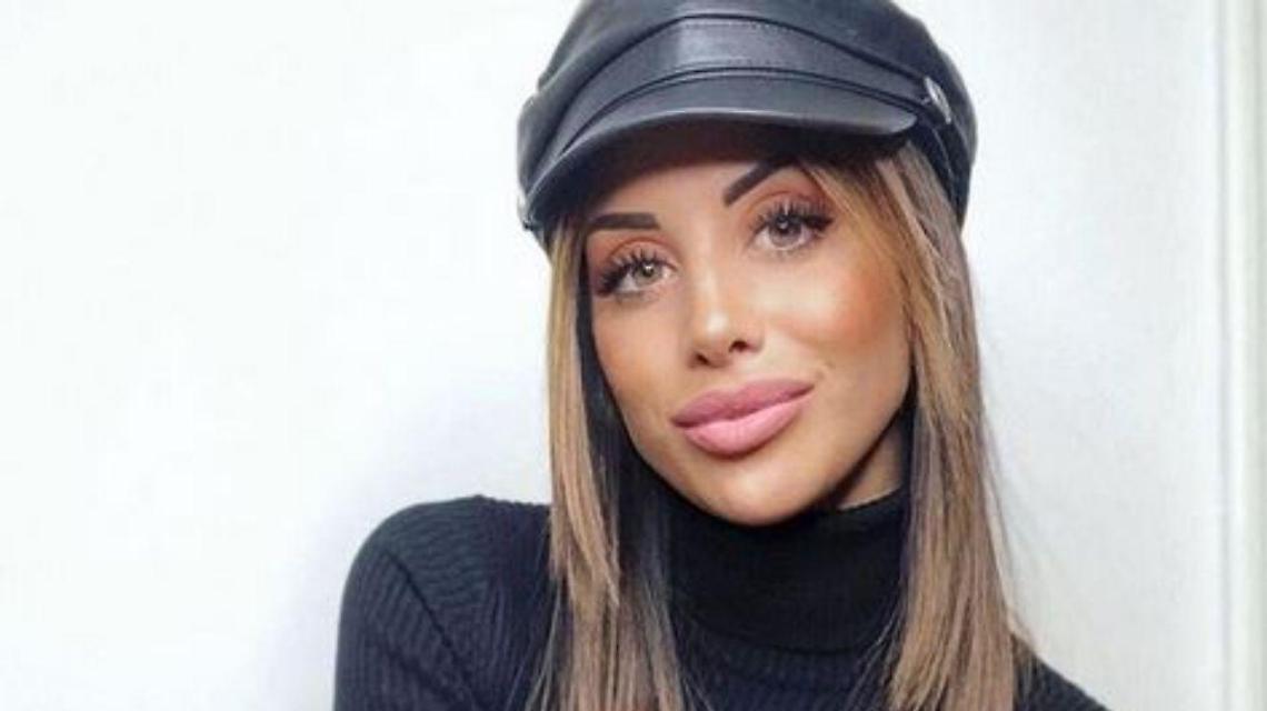 La Larini si perde in autostrada: salvata dalla polizia stradale