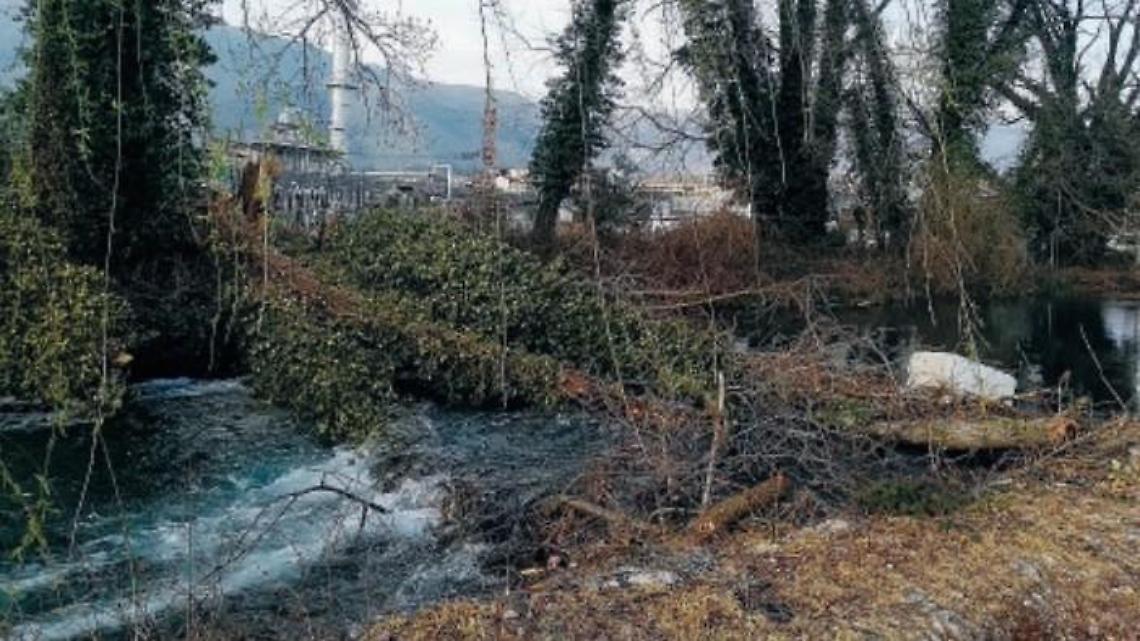 Il Fibreno fa paura, ostruito il corso del fiume: si temono esondazioni
