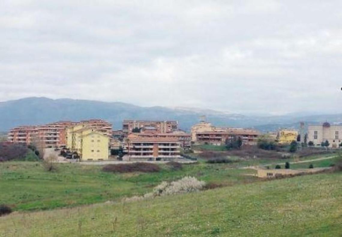 Incendio all'ex Snia, nube tossica: vietato il raccolto di ortaggi