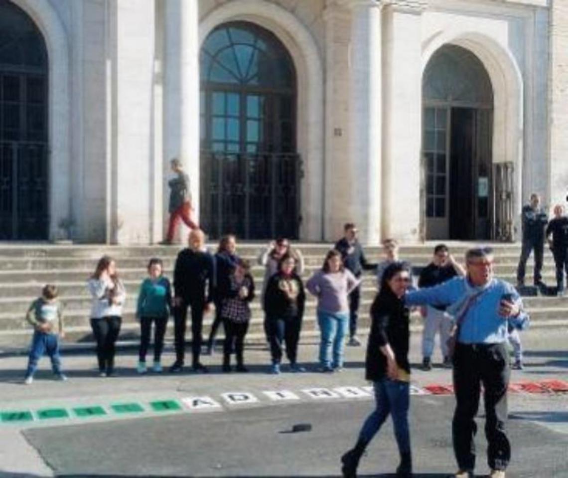 “Cittadini come voi”: un flash mob per dire basta ai pregiudizi
