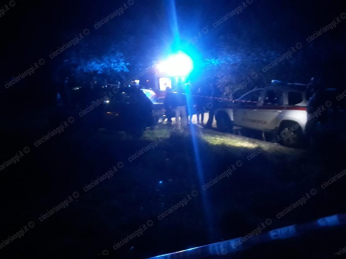 Schiacciato dall'auto della sorella: Simone Paris muore sul colpo a 44 anni