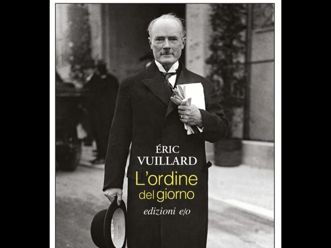 Colpi di Testa, L'ordine del giorno: Hitler e la guerra, tra reportage e romanzo