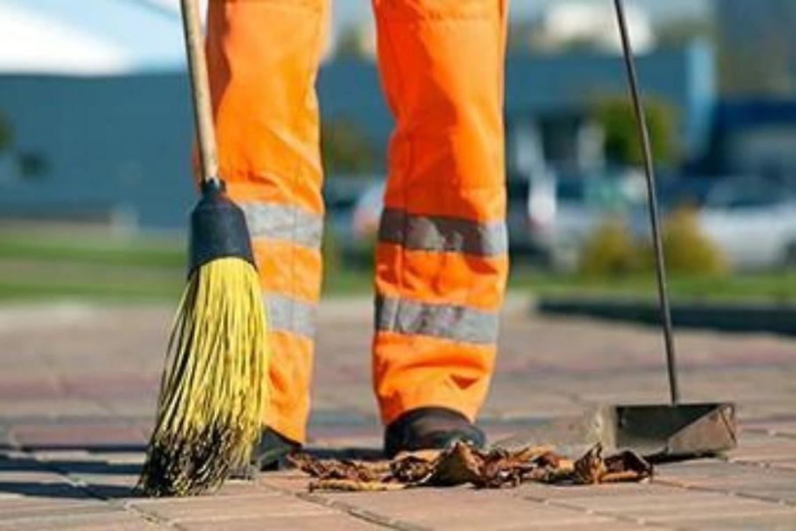 Senza stipendio da quattro mesi: i lavoratori socialmente utili protestano