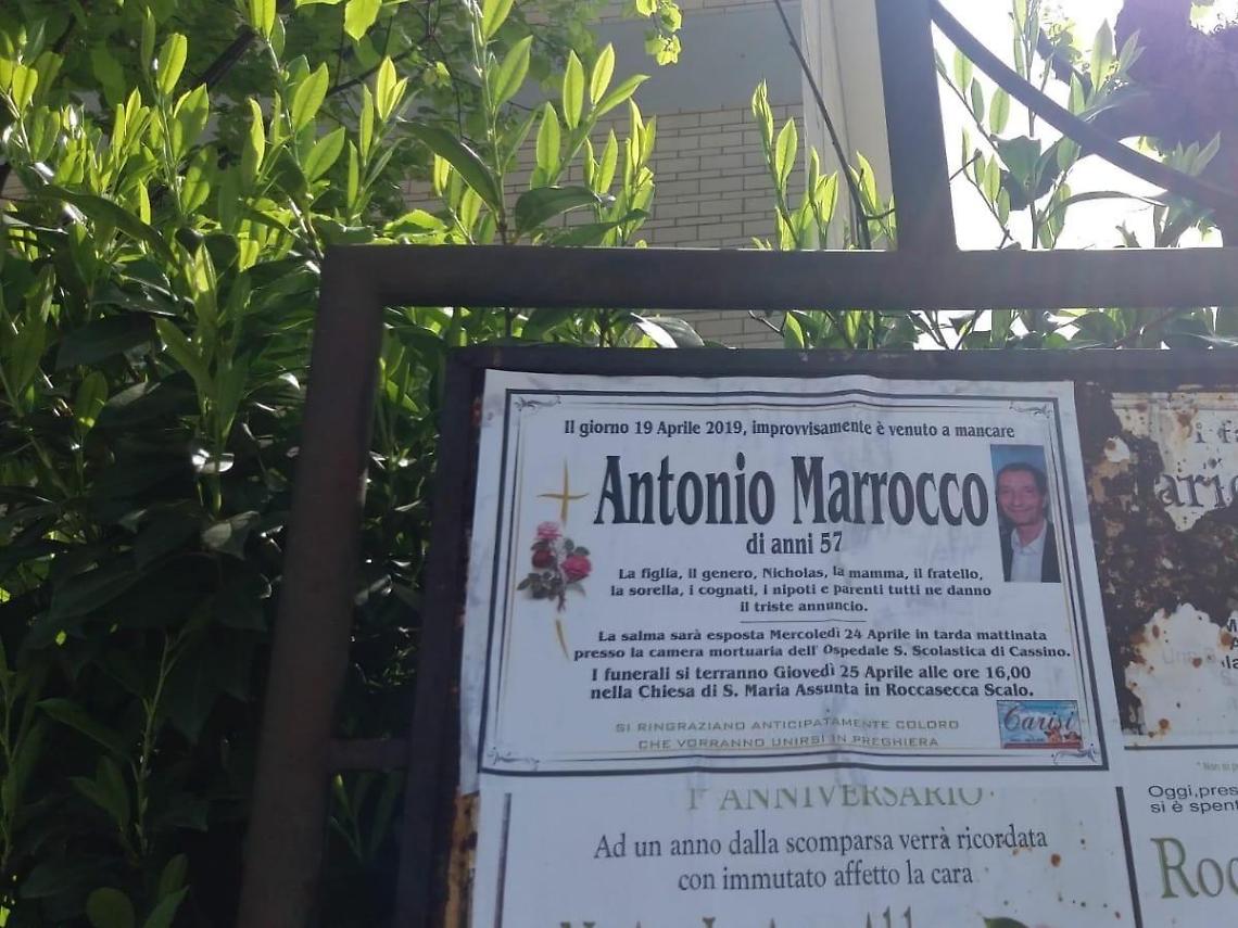 Trovato senza vita in un fosso con ferite alla testa: indagini in corso