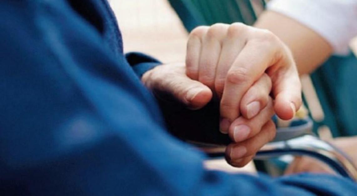 Stop forzato all'assistenza domiciliare: il grido di dolore di una madre