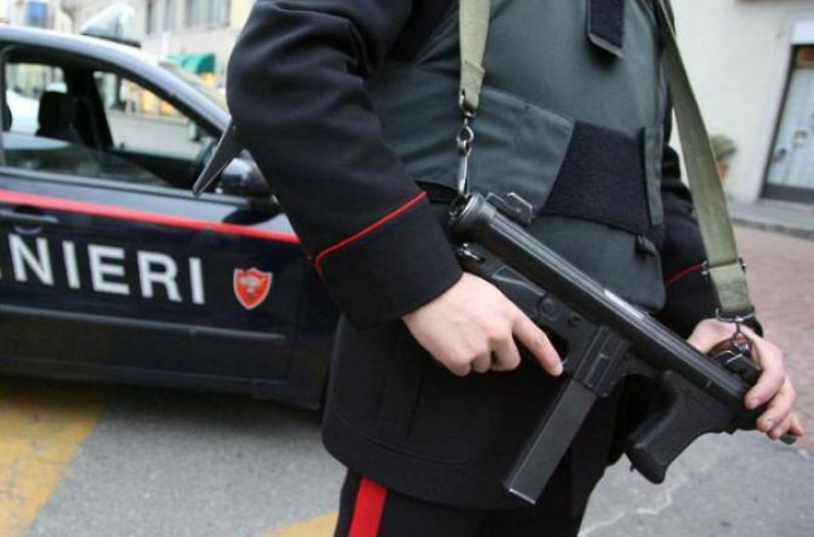 Condannato per omicidio, giovane albanese evade dai domiciliari: nuovo arresto