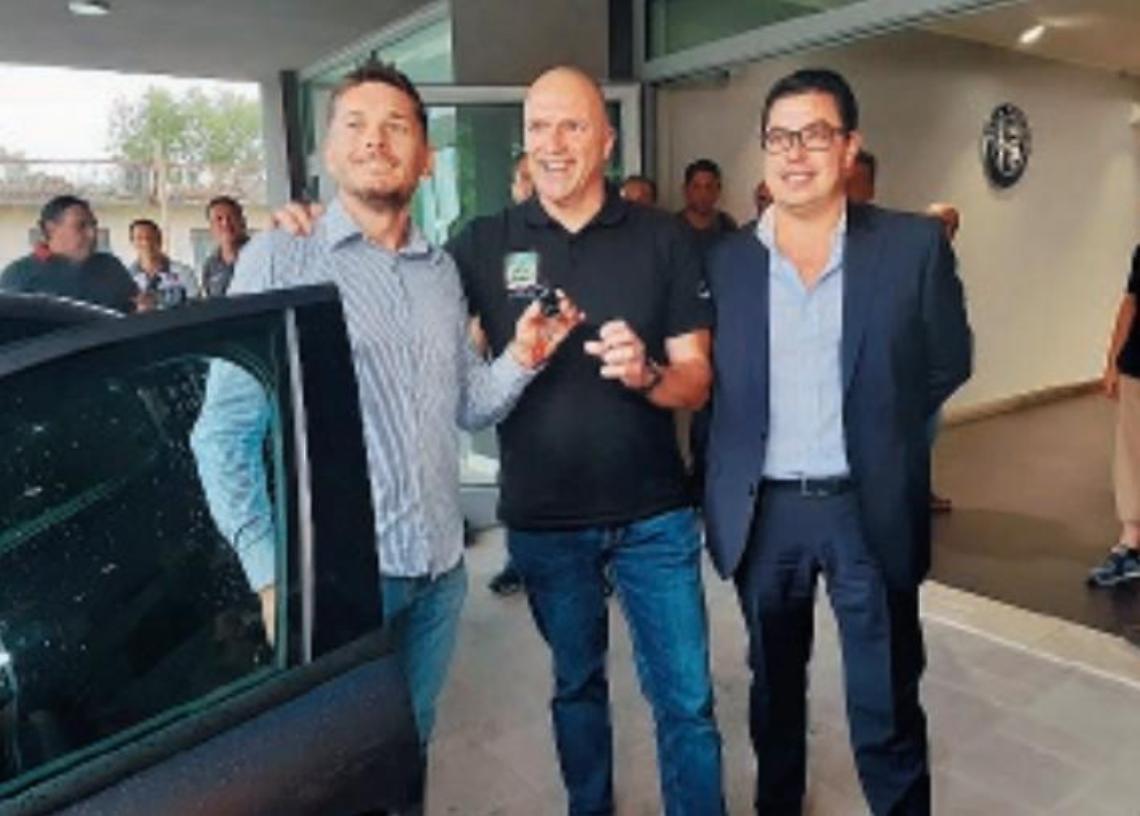 Il pilota Giancarlo Fisichella pronto a “correre” con la sua nuova Alfa Giulia