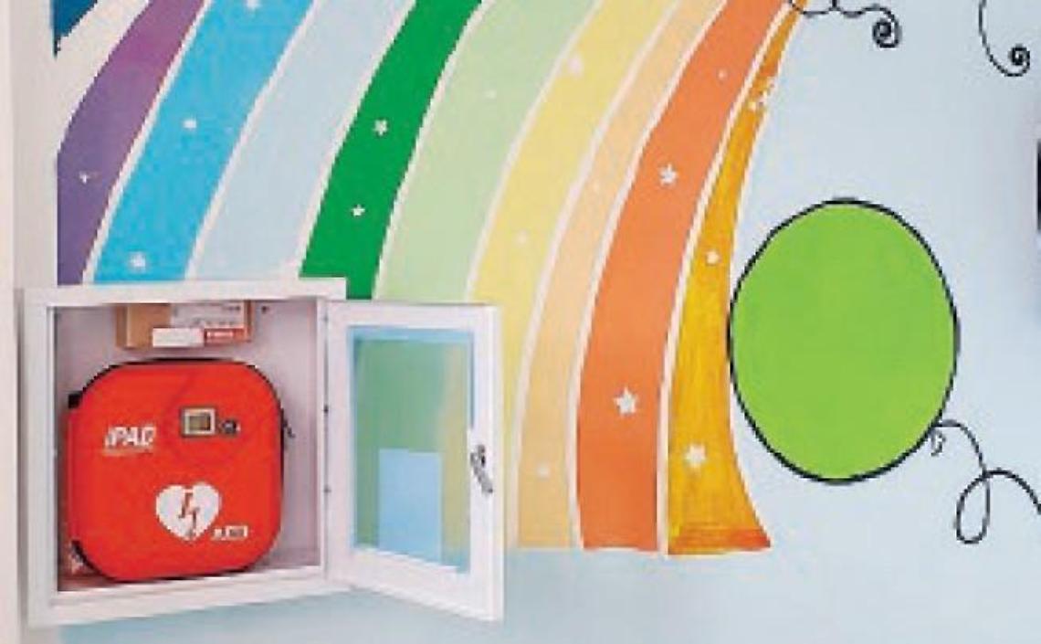 Alatri, alla materna arrivano i defibrillatori: la vita di tutti è più sicura