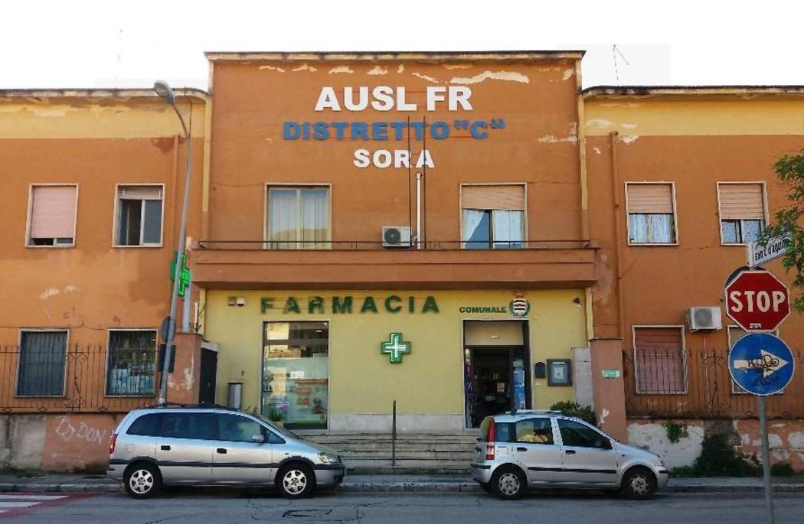 Sora, farmacia comunale. Geremia protesta: m'incateno per difendere il servizio