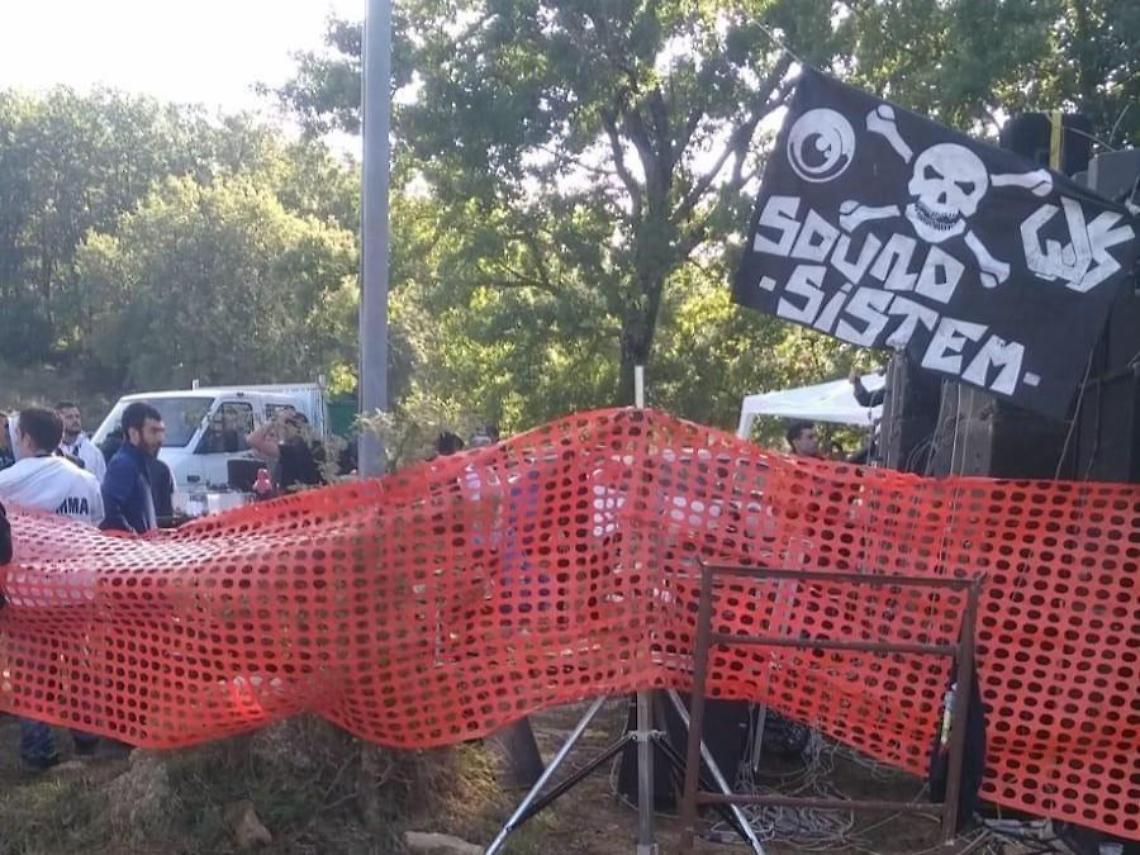 Rave party a base di coca, hashish ed ecstasy: i carabinieri bloccano 80 giovani