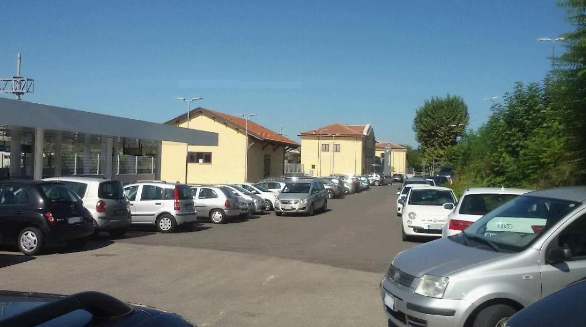 Prigioniero dell'ascensore: per un'ora nessuno raccoglie il suo Sos