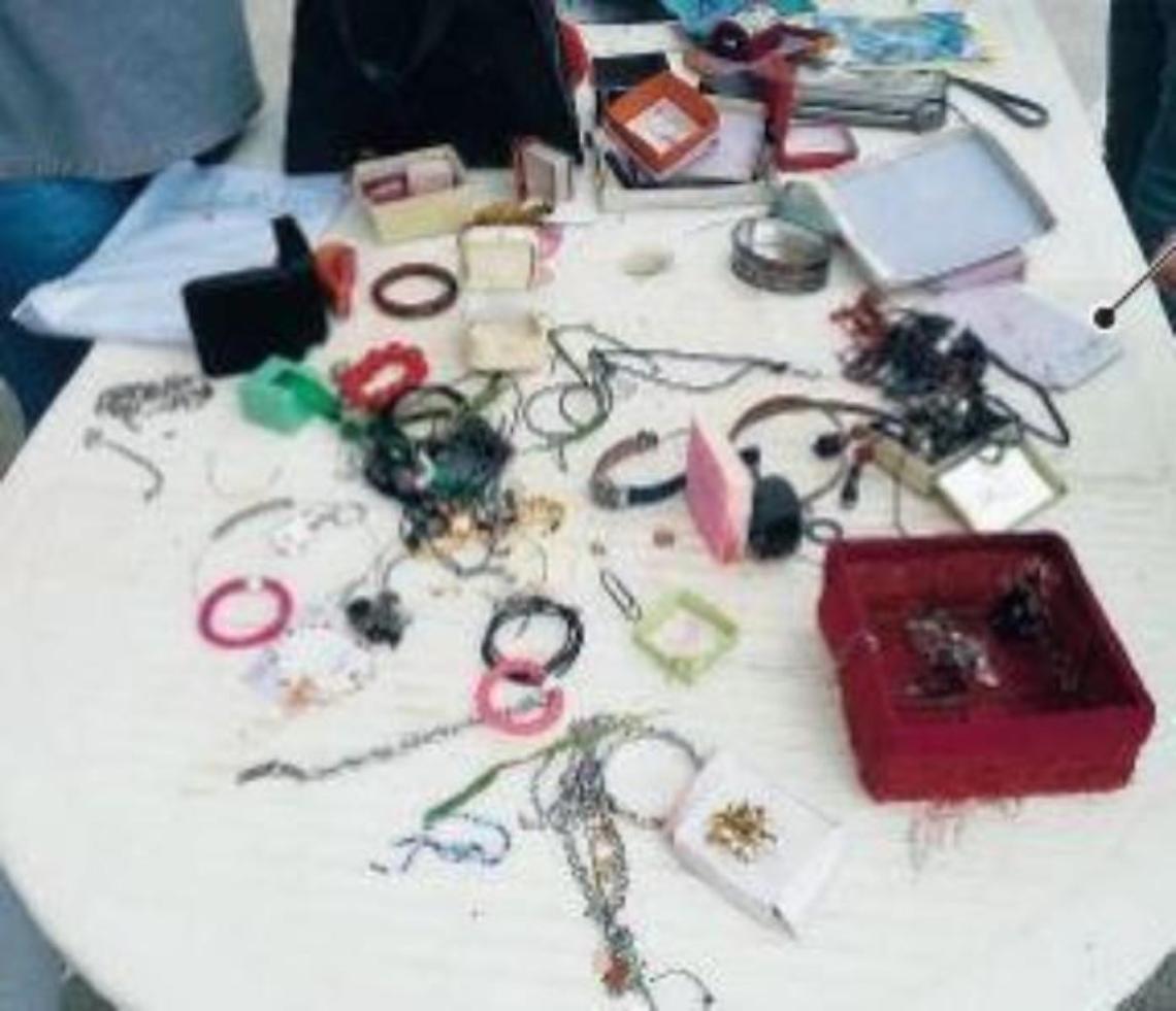 Cittadini esasperati dai ladri fanno le ronde: trovata parte della refurtiva