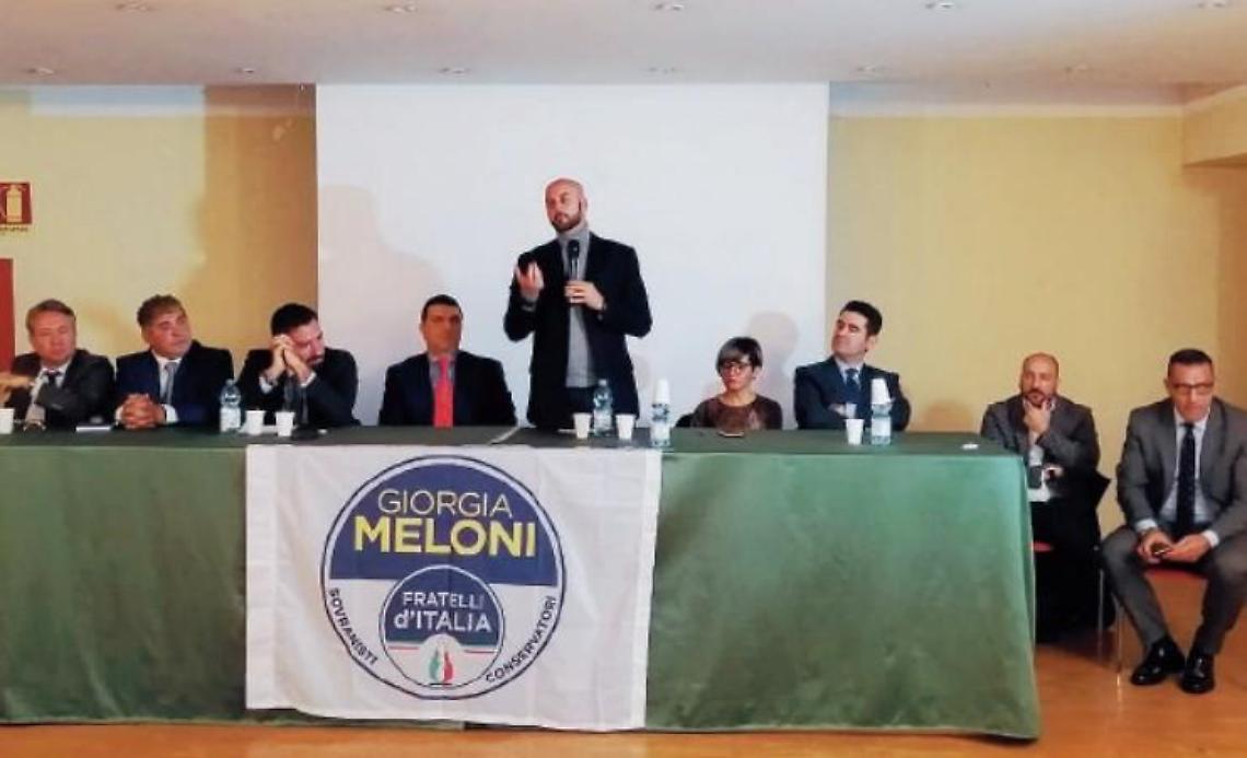 FdI non si ferma più: cinque nuovi ingressi nel partito della Meloni