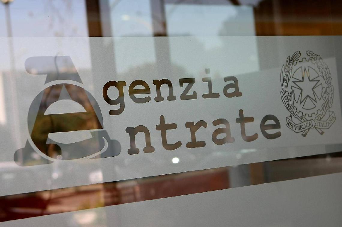 Catasto e tangenti, si cercano altri complici. Domani gli interrogatori