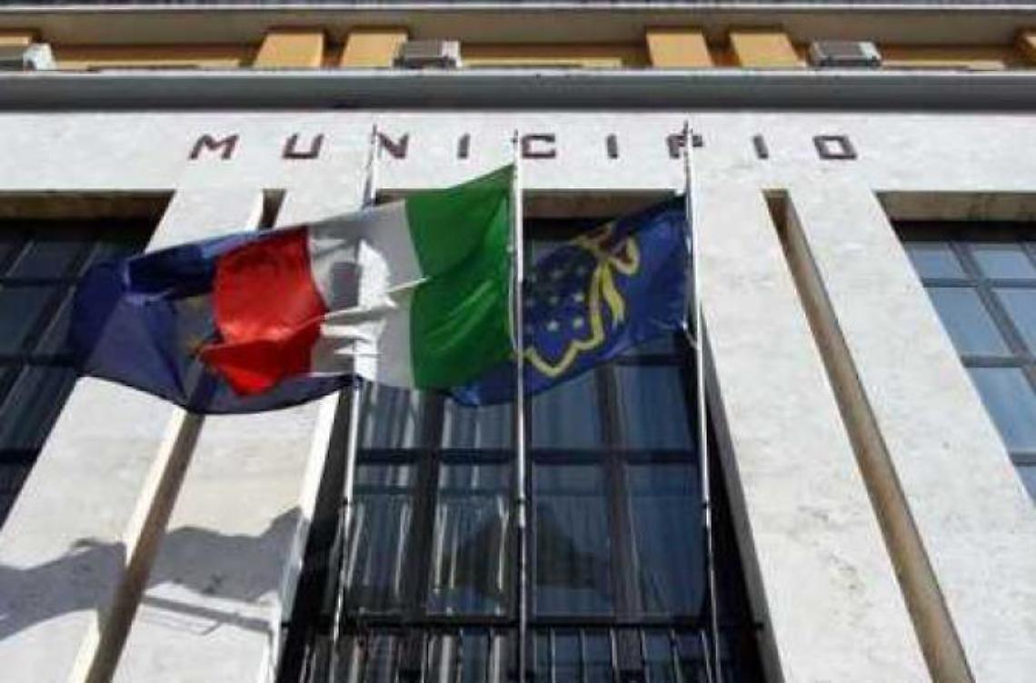 Fondi per il centro anti violenza e gare "pilotate": cinque indagati. I nomi