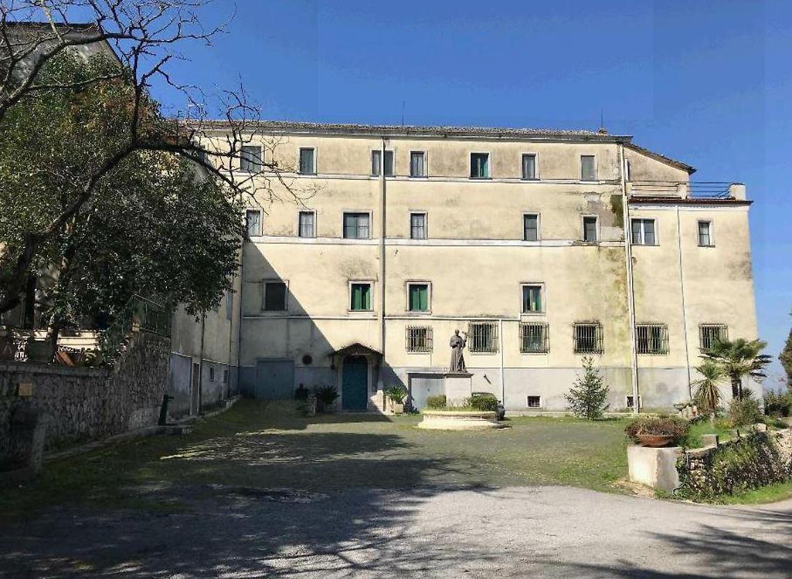 Convento di San Sosio: addio alla Cri, salta la compravendita
