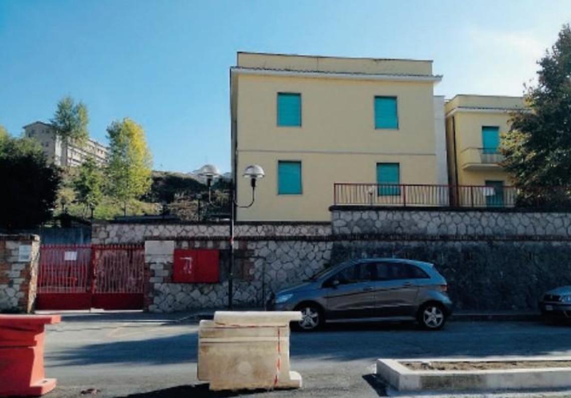 Scuola, termosifoni ko e studenti al freddo: operai al lavoro