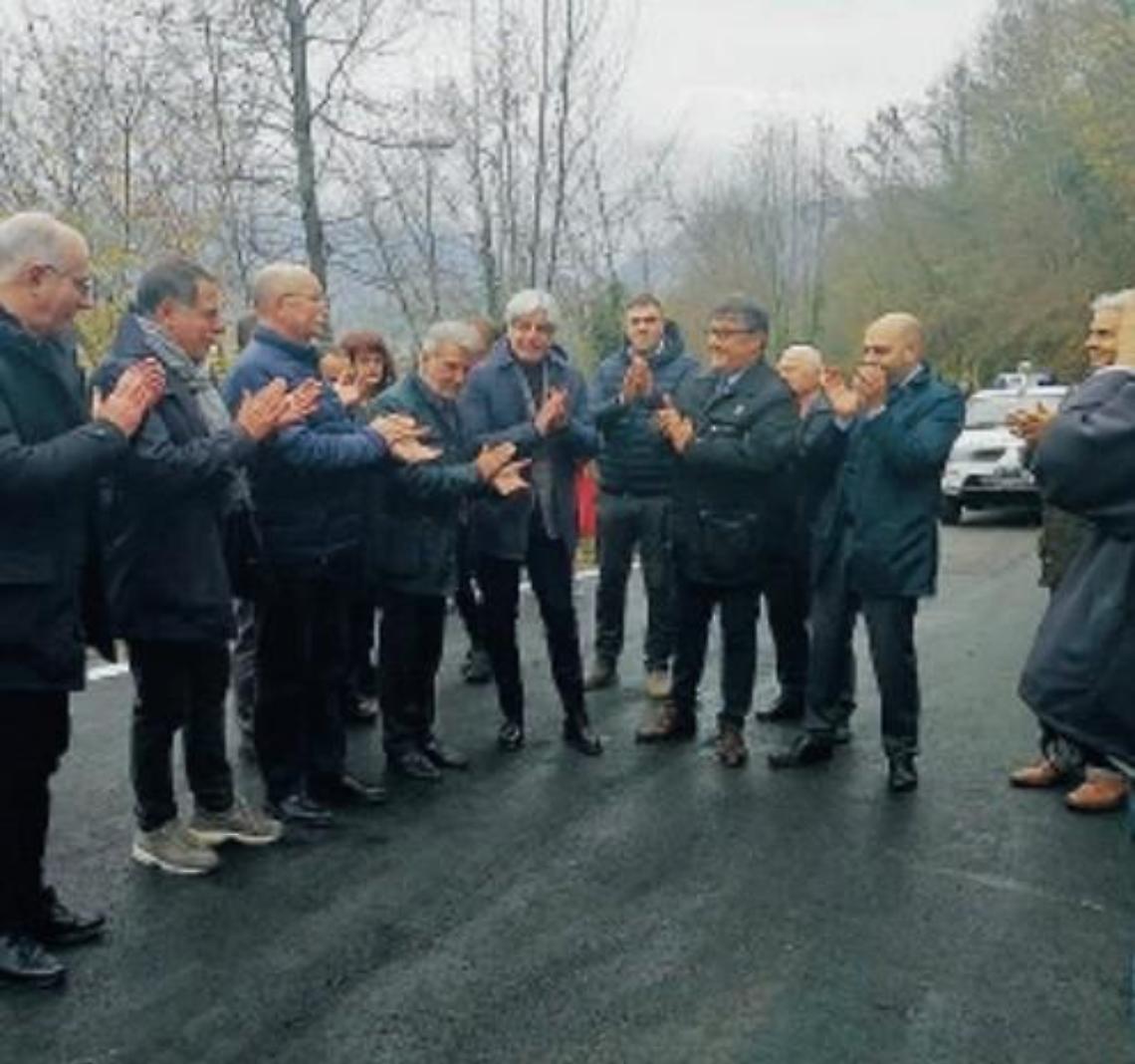 Riaperta la provinciale 38 dopo due anni: un applauso liberatorio