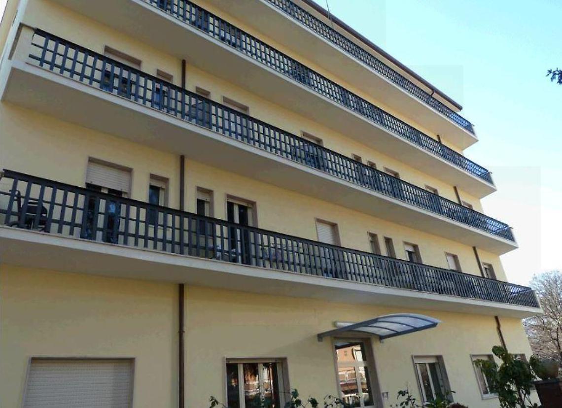 Fiuggi, casa di riposo: operatrici senza stipendio. Si cerca una soluzione