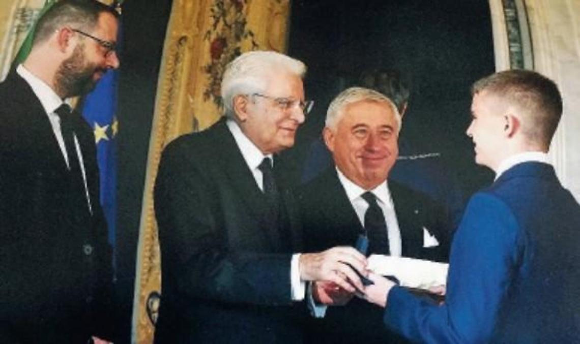 Leonardo, il giovane "Alfiere del lavoro" omaggiato anche dal suo paese