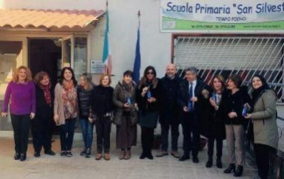 Addio alla plastica: distribuite le prime 1.600 borracce nelle scuole