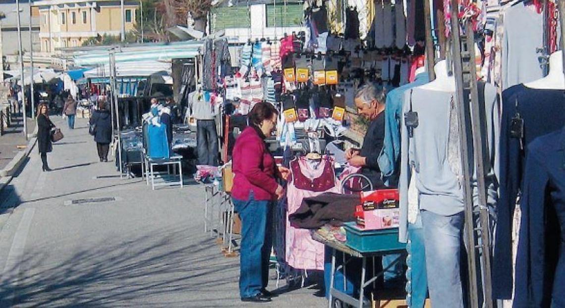 Veroli, vincono gli ambulanti: il mercato non si sposta