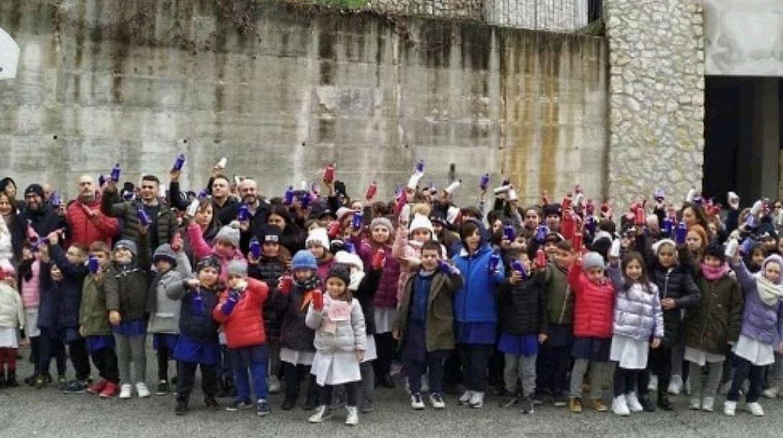 Piglio, ambiente da rispettare: il Comune dona 300 eco-borracce agli studenti