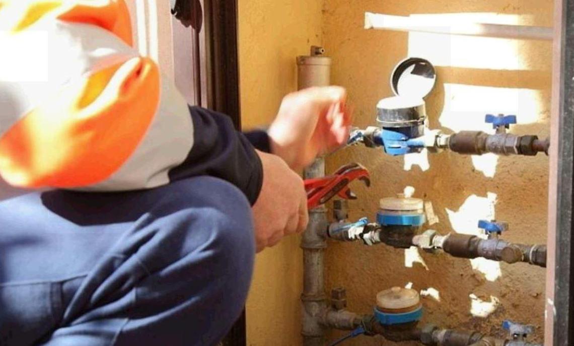 Servizio idrico, allaccio abusivo: ecco che cosa si rischia. Anche penalmente