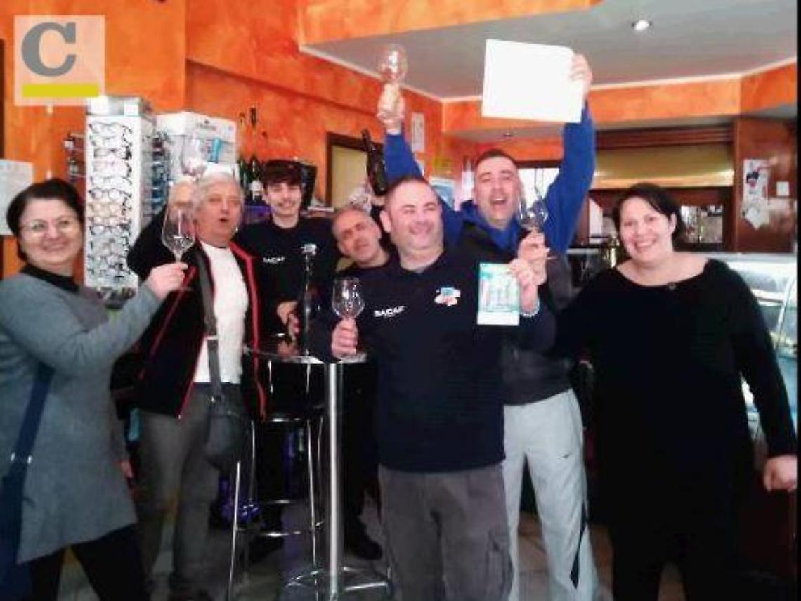 Giocatore super fortunato: gioca 5 euro e vince un tesoro. Ed è la seconda volta